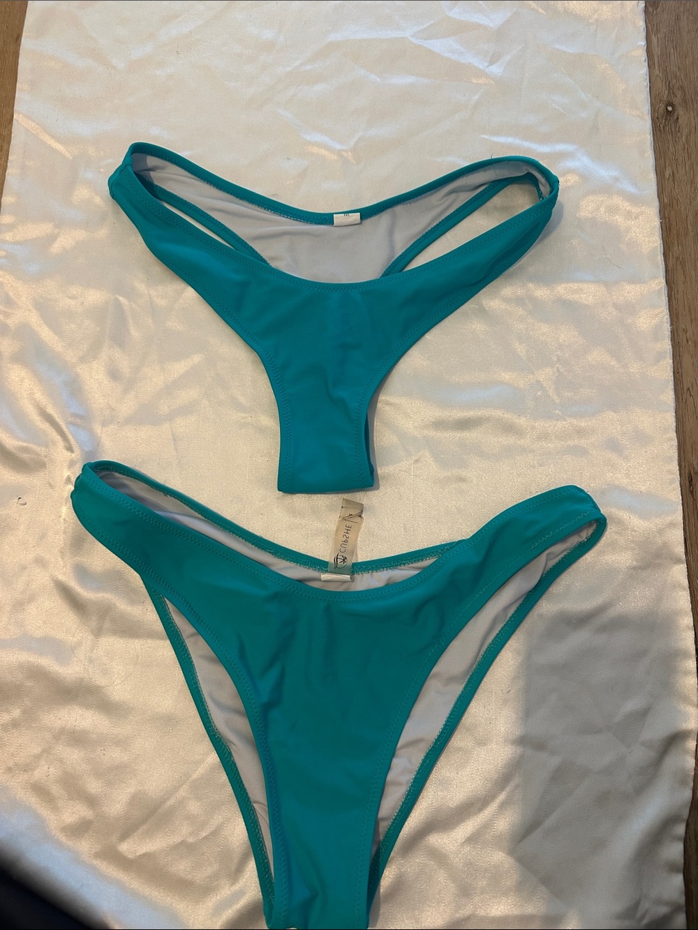 Cupshe Teal Bikini Bottoms - Vibrant Two-Piece Swim Set